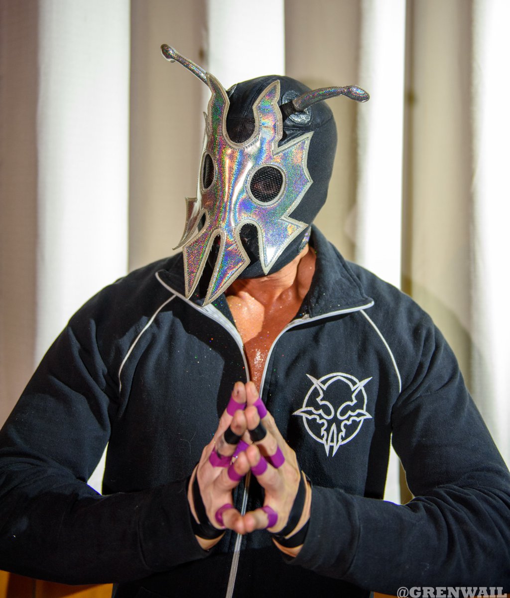 Today is the day for @DaikaijuPro Vol 2 . Will Ultramantis Black set the stage for a Kappa invasion? Or will the heroes turn him back once again? Tonight the tide of fate is determined.