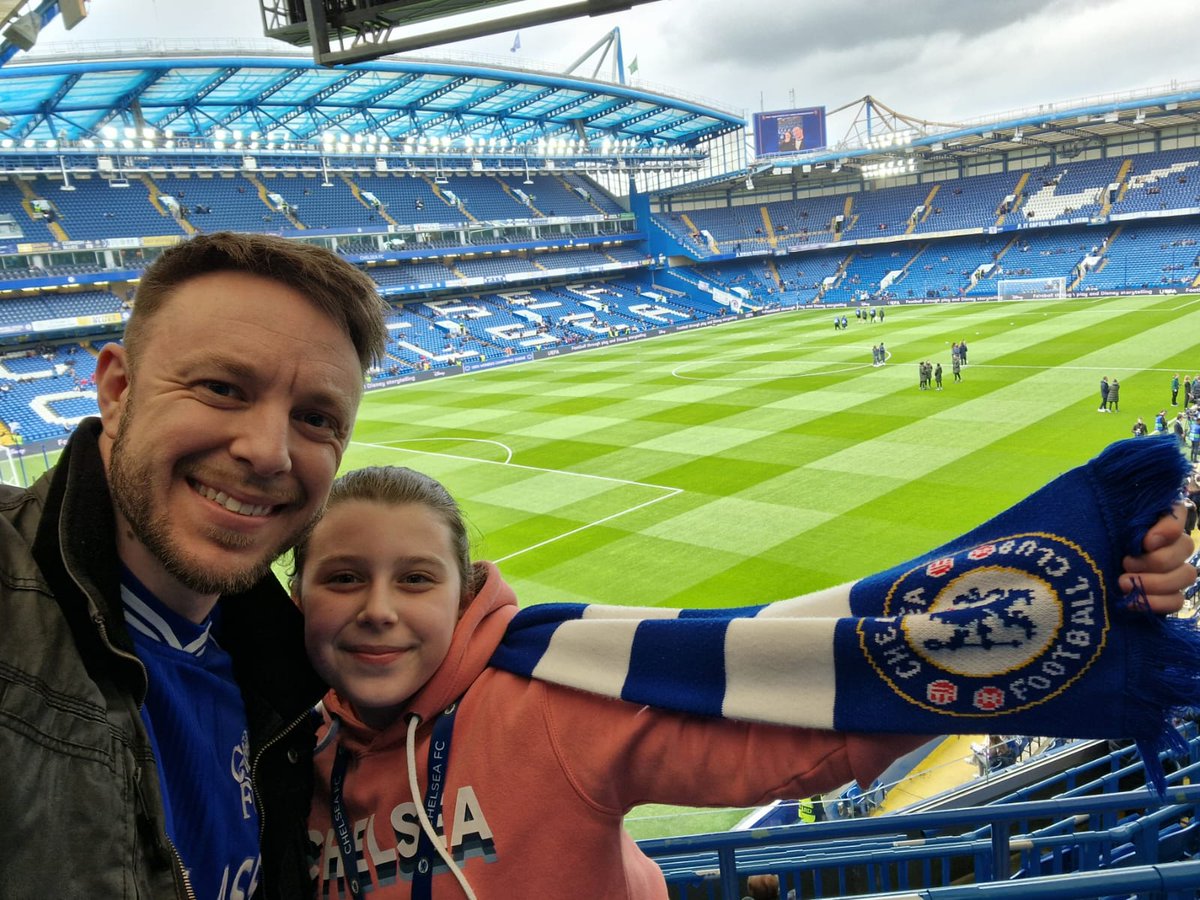 Ian_messenger's tweet photo. COYB!!! #cfcwmatchday 
#ChelseaBarça #chelsea https://t.co/NTjjlDvN0g