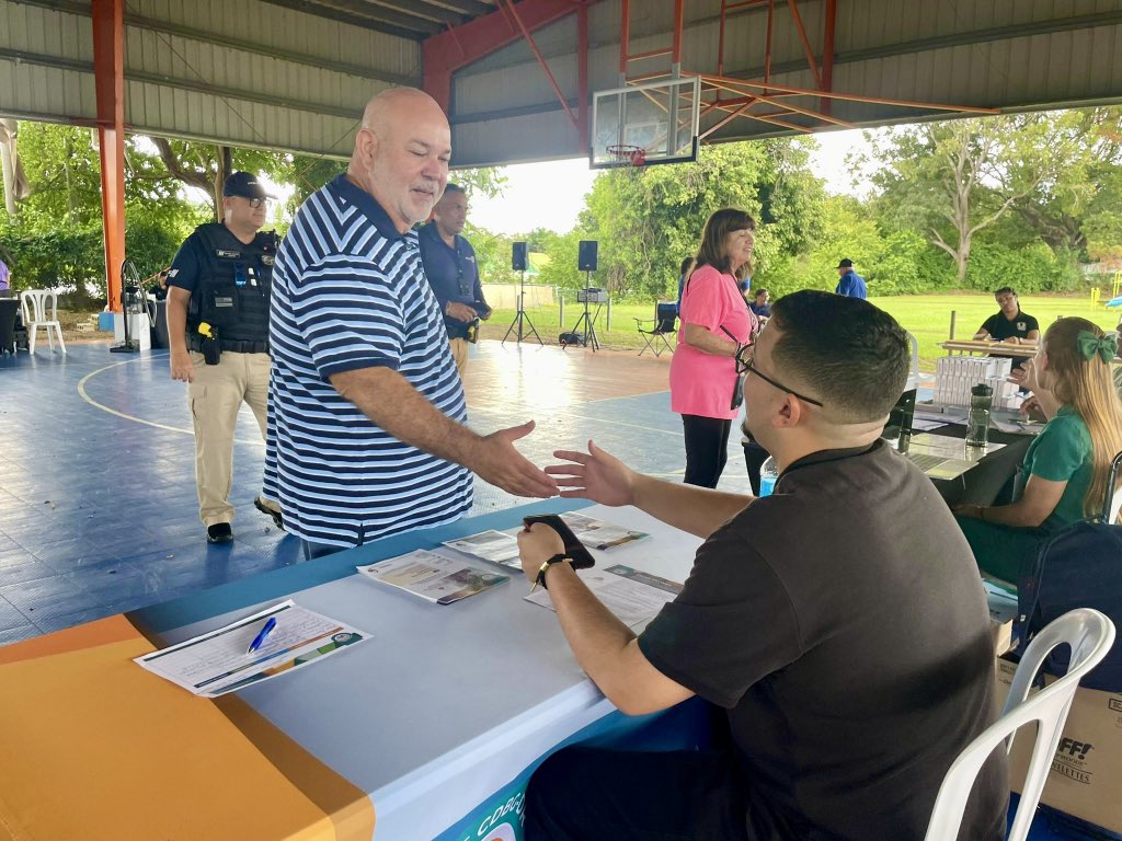 JohnnyMndez36's tweet photo. Asegurando que nuestras comunidades cuenten con todos los recursos necesarios; realizamos una Feria de Servicios y de Salud en Baralt, Fajardo.
Gracias a todas las organizaciones y agencias de Gobierno que dijeron presente para servir a nuestros constituyentes. #SomosDistrito36 https://t.co/oN612l5NWm