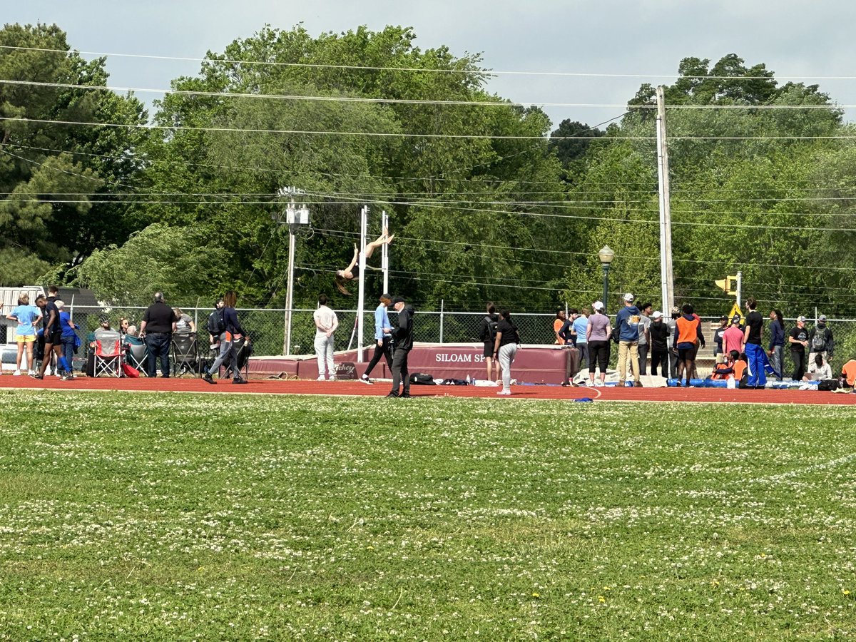 The field events are underway in Day 2 of the SAC Track and Field Championships!!