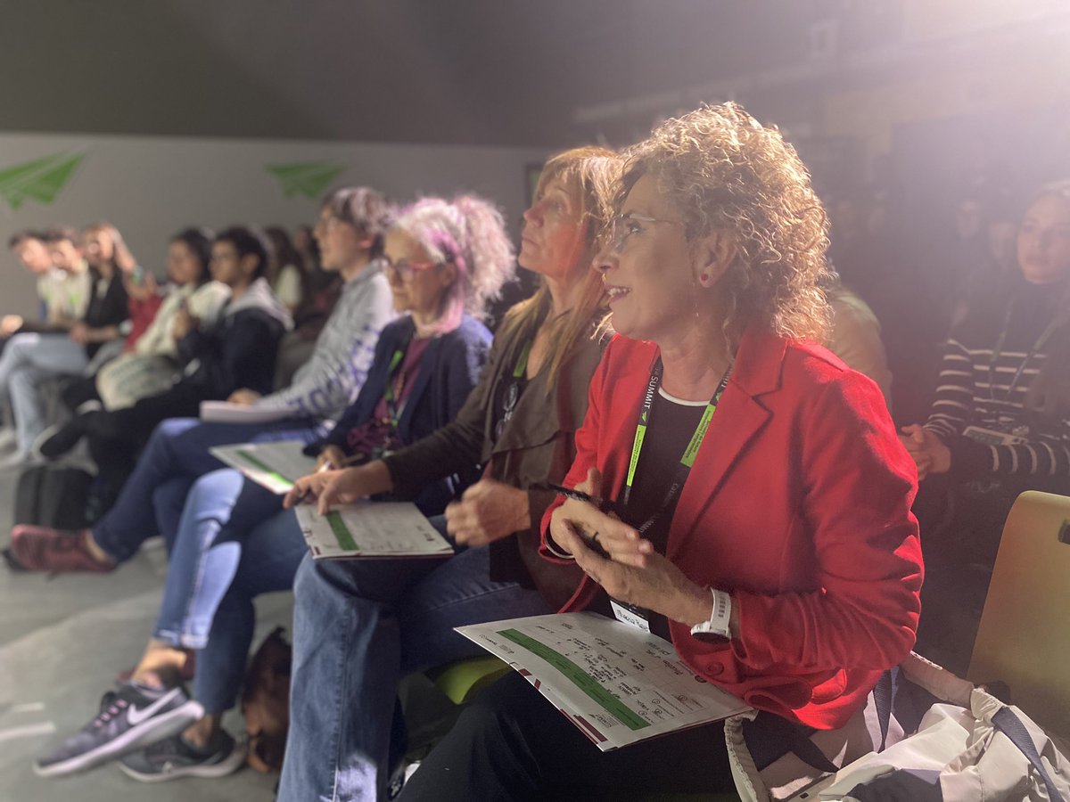 CatalunyaSummit tweet media