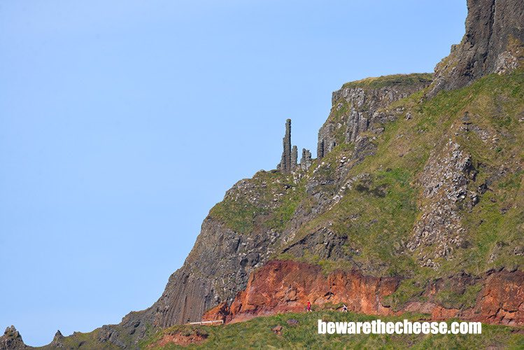 The rocky coast of #NorthernIreland at the #GiantsCauseway. A daily photo from my archives.
bewarethecheese.com #photography #travel #europe #ireland