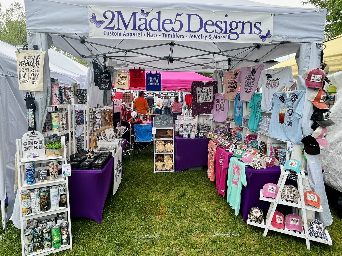 We are all set up at the Sweet Tea & Sunshine Family Festival at the Greenway Park & Pavilion in Cleveland, TN!!☀️We’re here till 5pm today then back tomorrow from 10am-4pm.
#sweetteaamdsunshinefestival #familyfestival #craftshow #clevelandtn #2Made5Designs