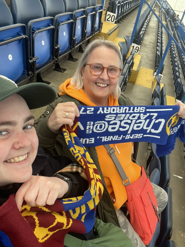 Alice_Maguire's tweet photo. Let’s go ladies #cfcwmatchday https://t.co/XWVMi6izHH