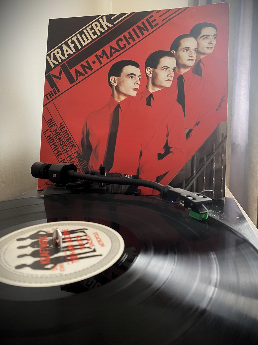 Spinning this beauty this afternoon , pioneers of Electronica Kraftwerk The Man Machine 1978