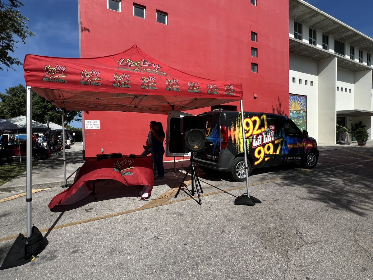 El <a href="/ConsulMexMia/">ConsulMex Miami</a> y <a href="/MarsoniFdt/">Marsoni Foundation</a> agradecen a <a href="/rcma1965/">RCMA1965</a> y a las más de 30 organizaciones, empresarios y sociedad civil que sumaron esfuerzos y voluntades para celebrar hoy sábado el “Día de la niña y niño” con nuestras comunidades🇲🇽🌎en Immokalee.