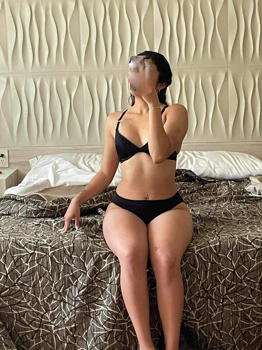 Holi🥰 Soy René tengo 18 añitos, soy chica fitnes, universitaria 🫶🏻 
Disponible únicamente Sábado y Domingo 10am a 5pm

Para mañaneros estoy disponible en Av Central o 18 de Marzo 🌸🥰