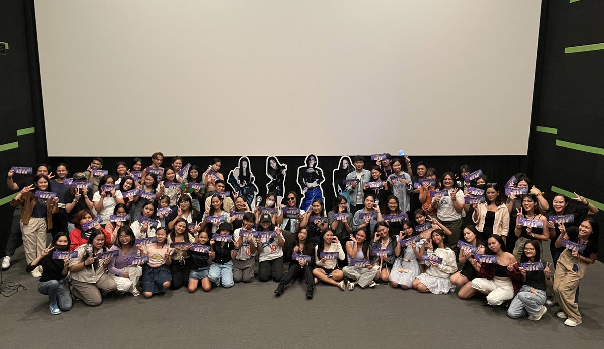 aespaverseILO's tweet photo. Iloilo MYs! 

Thank you so much for having fun with us! 💙🌙⭐️🦋

#aespa_WORLDTOUR_In_Cinemas 
#aespaILOILO  #aespa @aespa_official https://t.co/iK1el7hfvY