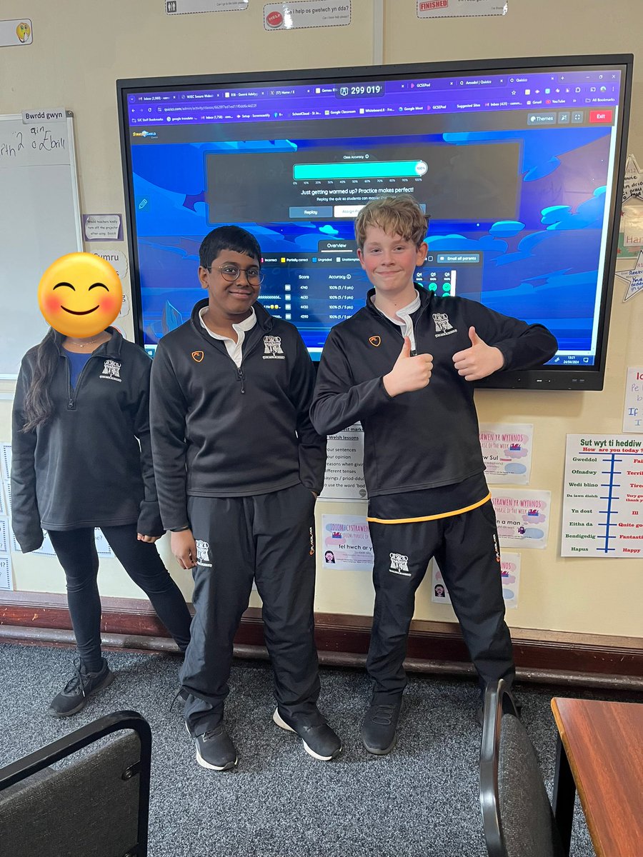 Mrs Emms tweet media