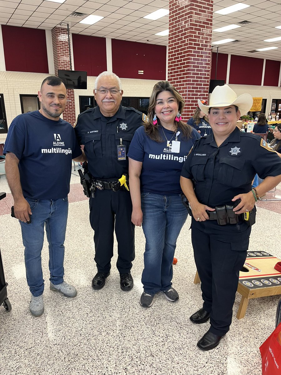 @AldineISD families look who is at the festival de primavera! @ElyGdy @delgadong94 @AldineAEA @DrZelayaSpeaks