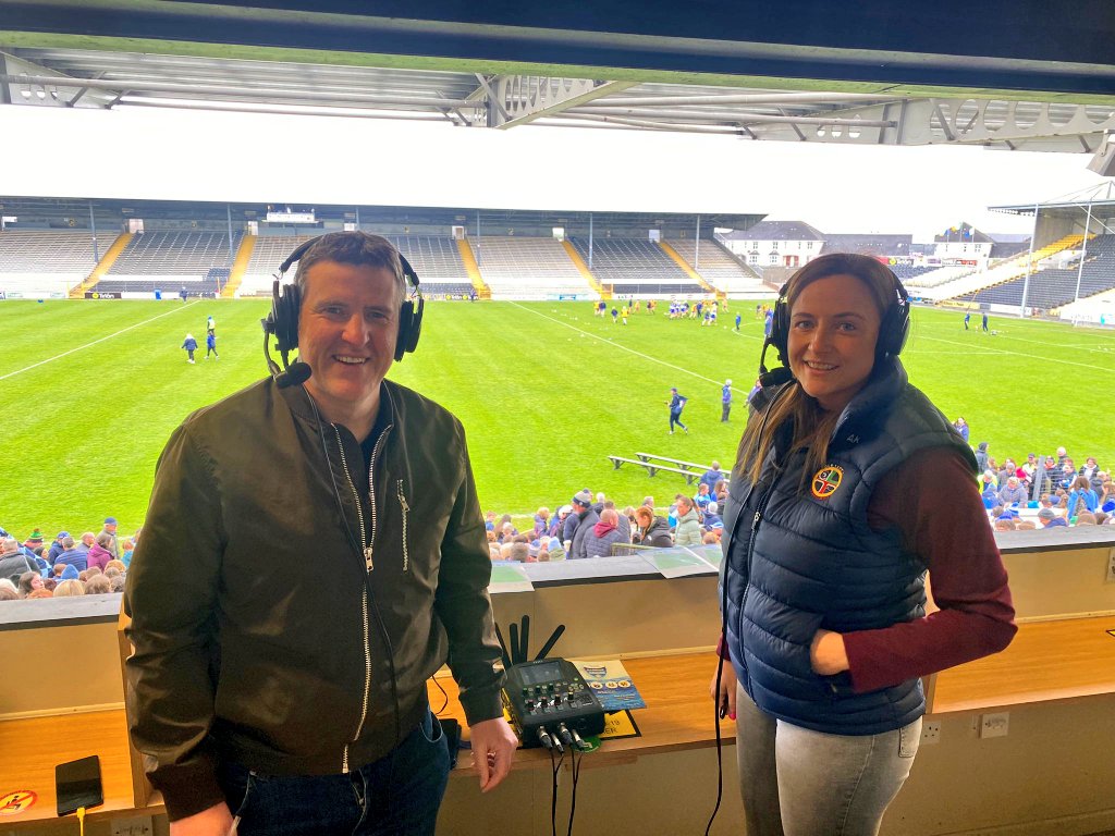 All set for live commentary here on the Minor Camogie All Ireland final 🙌 pitch looks class, great atmosphere, join Avril Kinnerk & I for Tipperary vs Waterford live on radio 🏆 💪 @camogietipp @TippFM