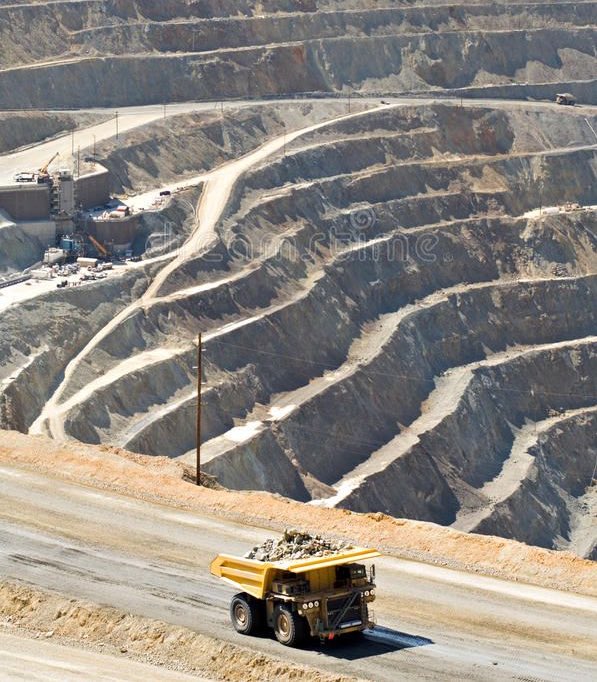 🟦 It’s not possible to mine all the copper and rare earths elements required for the proposed EV green energy Utopia.  Not even with these 👇 trucks in these mines.  

It’s not meant to be”work.” It’s meant to break energy to break nations. Energy is power on the global stage.