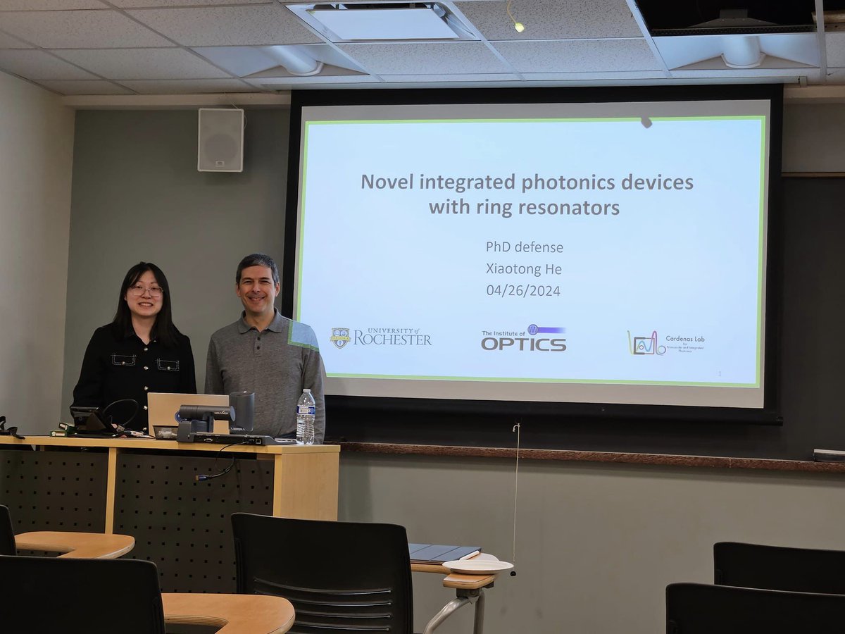 cardenas_lab's tweet photo. 04/26/2024
Cardenas Lab is very proud to present the group's 5th PhD graduate, Dr Xiaotong He.  Way to go! @RochesterOptics https://t.co/aJHFblubNS