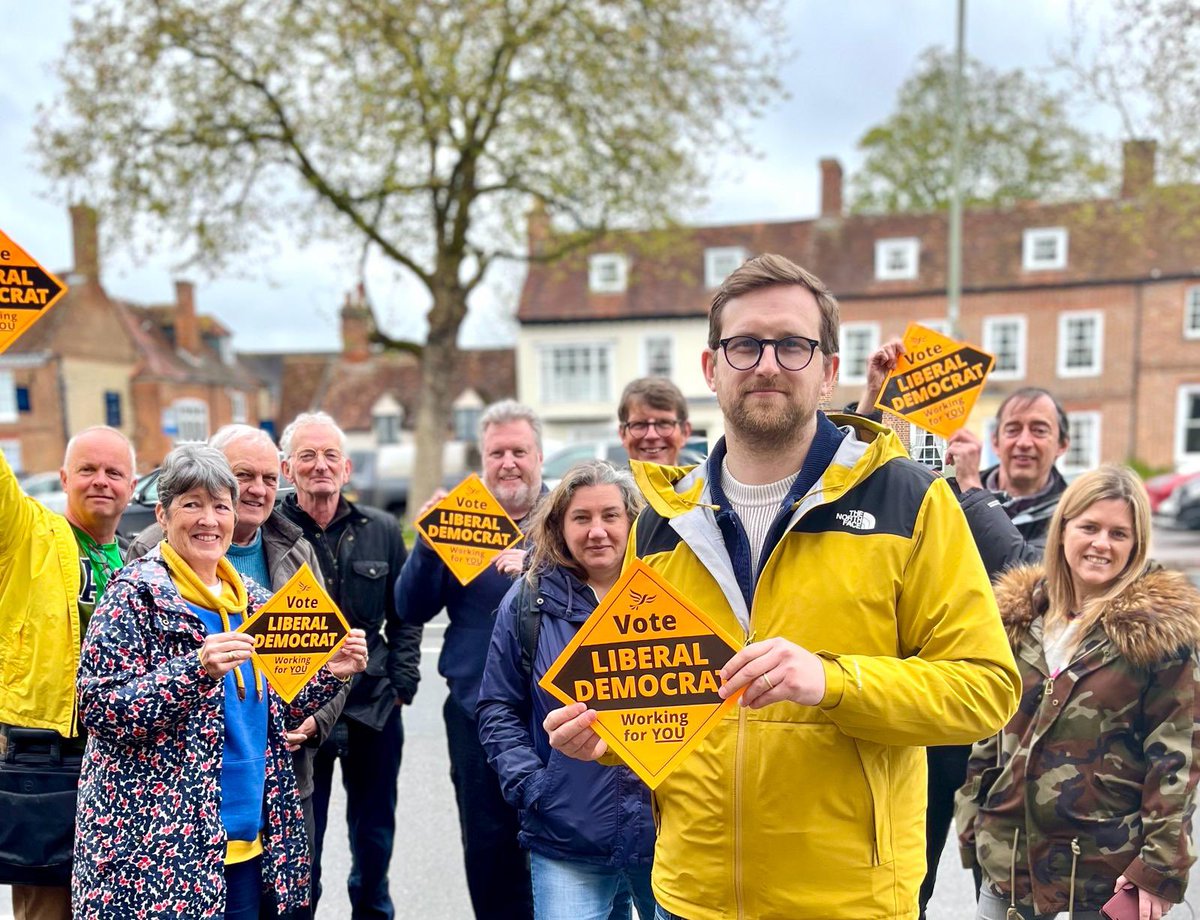 Talking to voters in Thame today! We’re hearing the same thing up and down the constituency - it’s time for change!