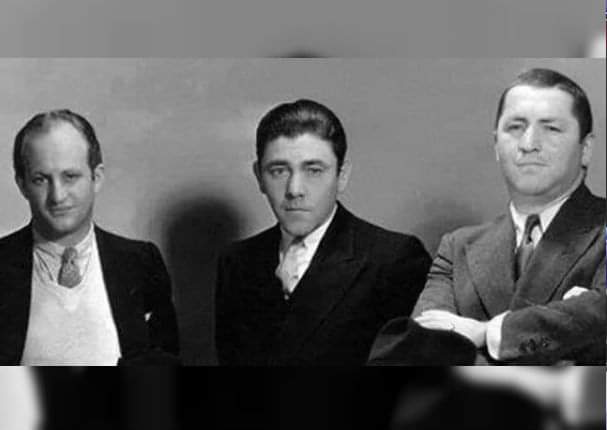 #SaturdayMorning 
84 years ago, 1940, a glimpse of The #ThreeStooges looking uncharacteristically serious. (L to R - Larry Feinberg, Moses Horwitz and his brother, Jerome Lester Horwitz.) #comedy #icons #movies #TV #legends