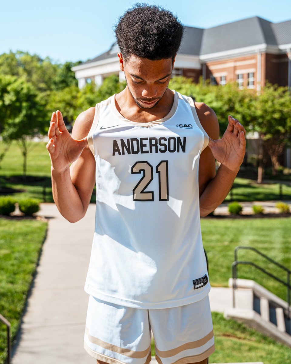 SentinelMoore's tweet image. To be a Trojan…?💛🖤💛🖤 
@JimmieWilliams_ @AUTrojansMBB #NotCommitted #OfficialVisit #GoTrojans