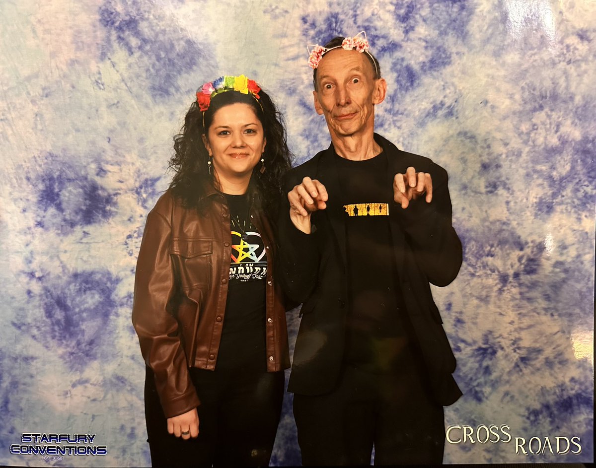 You did not have to worry @JulianRichings. You do look cute 😍🐱
#starfuryevents #crossroads8