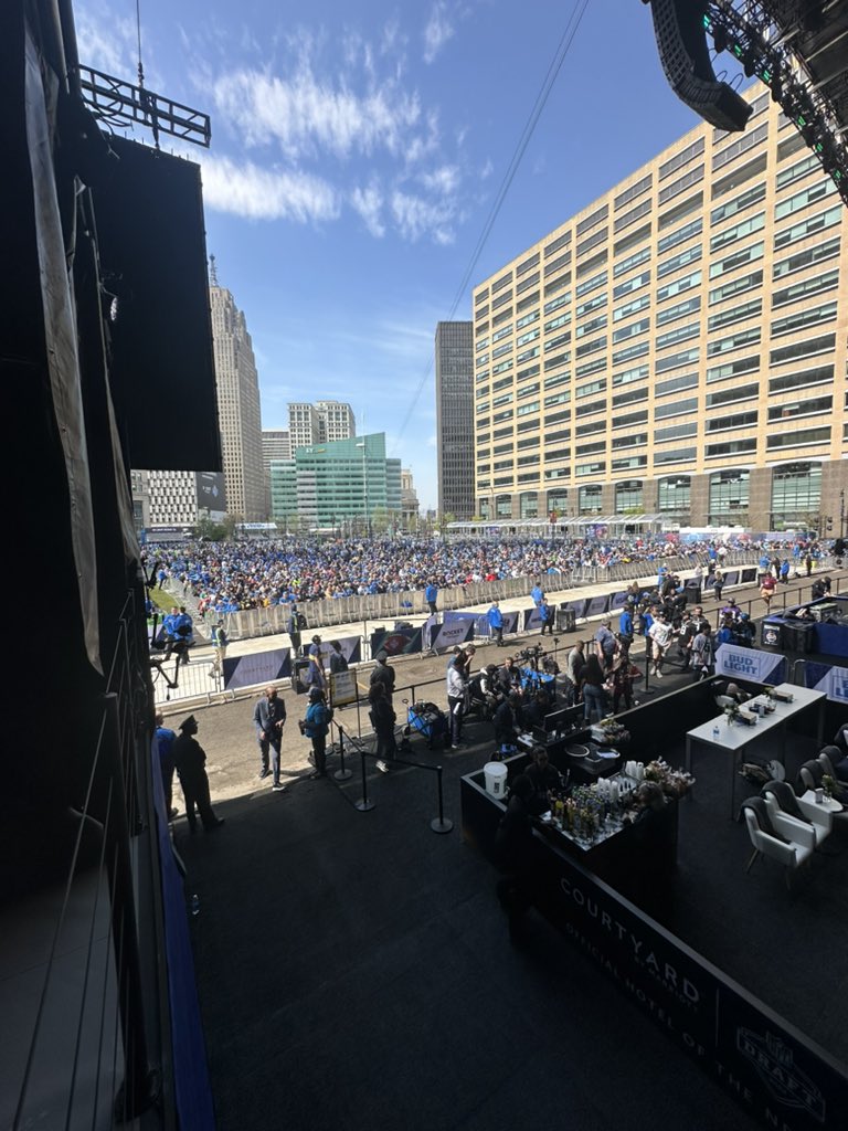 Detroit turning out on a beautiful Saturday.