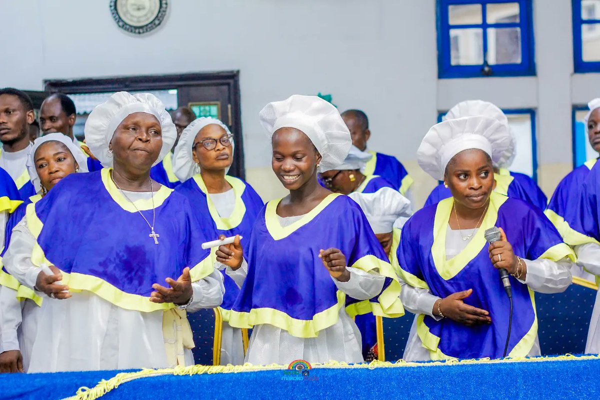 cccmakokonhq's tweet photo. Thank you, God. Thank you for your grace, love, and goodness. We lift up our praise to you!🙏🌈

Drop your Thanksgiving EMOJIS 🌈🎉
#Grace #Love #Goodness #Worship #God #Luli #OreOfe #CCCMakoko #CCCWorldWide #CelestialChurchofChrist #CelestialOurHeritage https://t.co/xCChTEuMUK