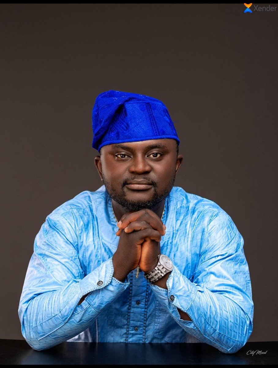 FoesuB's tweet photo. *The EXECUTIVE COUNCIL under the leadership of OLAFUSI OLAMIPOSI CHRISTIANAH is using this medium to celebrate OTUNBA VINCENT AKINGUNSOYE (OVAF) on his birthday anniversary*.

The FOESUITES celebrates and appreciate your unwavering love for humanity. May this new year of yours https://t.co/WJpvLOYOpu