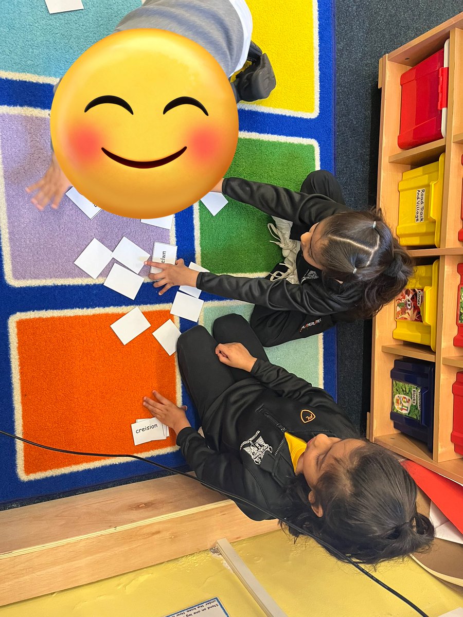 Mrs Emms tweet media