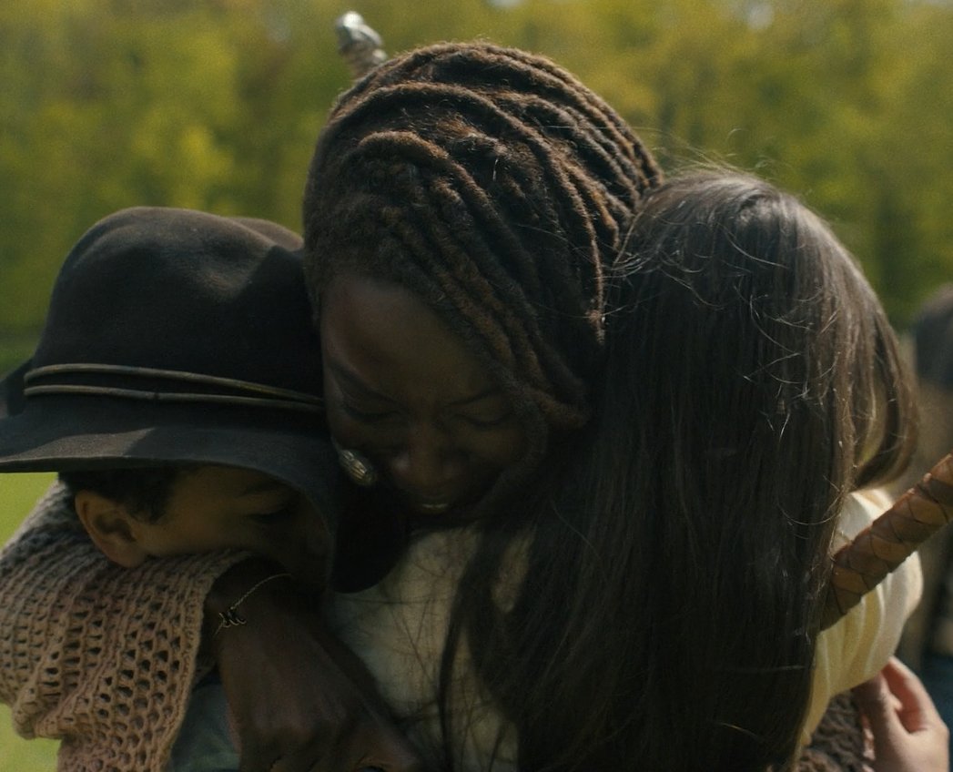 #TWD #TWDFamily #TheWalkingDead #TWDUniverse #TheOnesWhoLive #RickGrimes #michonne #RJ #Judith Big hugs