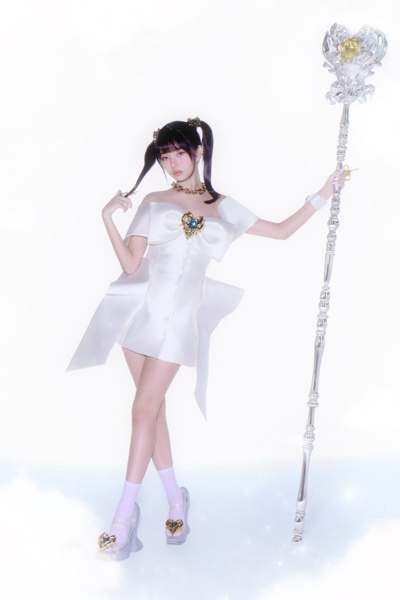 o’ my, truly lovely ‘nd pint-sized isn’t she? sailor-moon rei ♡ 아름다운 흰색 색상이 있어야 우아하게 즐거움을 선사합니다. 항상 누군가의 심장을 뛰게 만드는 것이 그녀의 진정한 매력이다. err’one, come here! are you ready to witness some rose-quartz wand? ᘏᘏ ‧₊˚