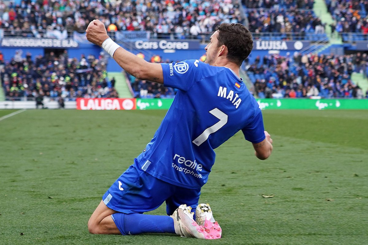 🔵 GETAFE | INFO

⚽ Con este gol Jaime Mata rompe la maldición de Manu del Moral e iguala a goles al ex azulón. 

💙 Historia viva a sus 35 años.