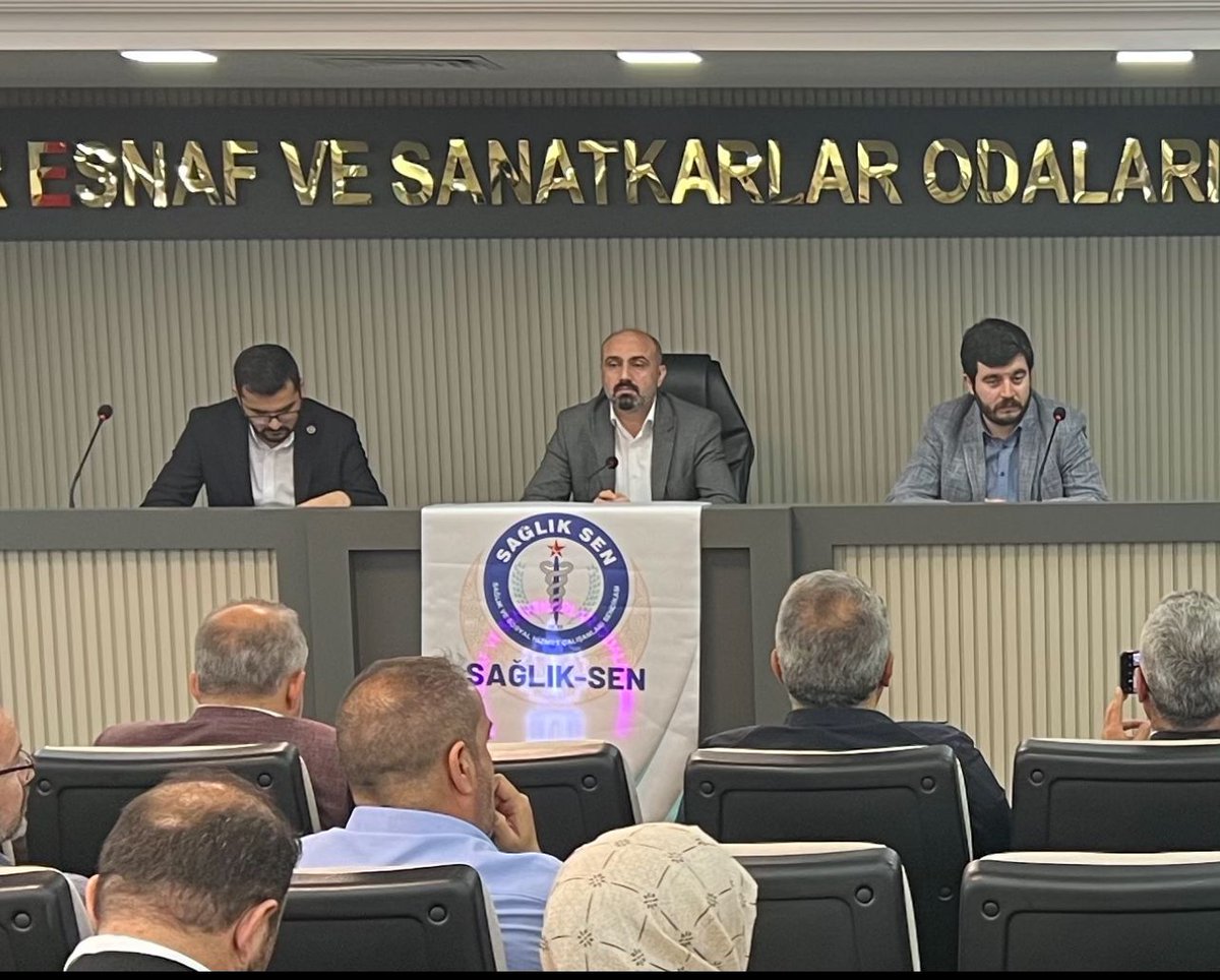 sagliksen's tweet photo. Sağlık-Sen İzmir 3 Nolu Şubesi’nin 1. Olağan Genel Kurulu Genel Başkan Yardımcıları İdris Baykan ve Mustafa Irgatoğlu'nun katılımıyla gerçekleştirildi.

Genel kurulda kurucu başkan Özgür Karagöz, Şube Başkanı seçildi.
⤵️
https://t.co/Ol95p36FUw https://t.co/V3MYcIS5Gs