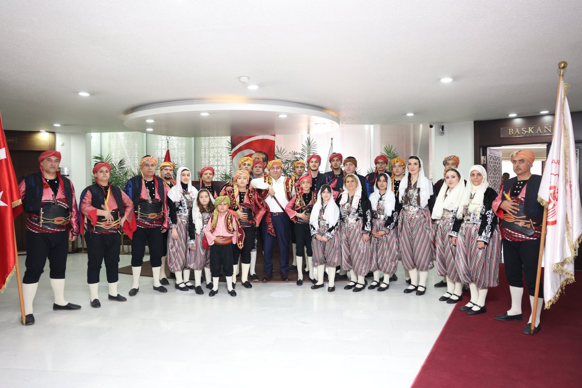 Ankara Kulübü Derneği Keçiören Şubesi Yönetim Kurulu üyeleri ve seğmenlerine nazik ziyaretleri için teşekkür ediyorum.