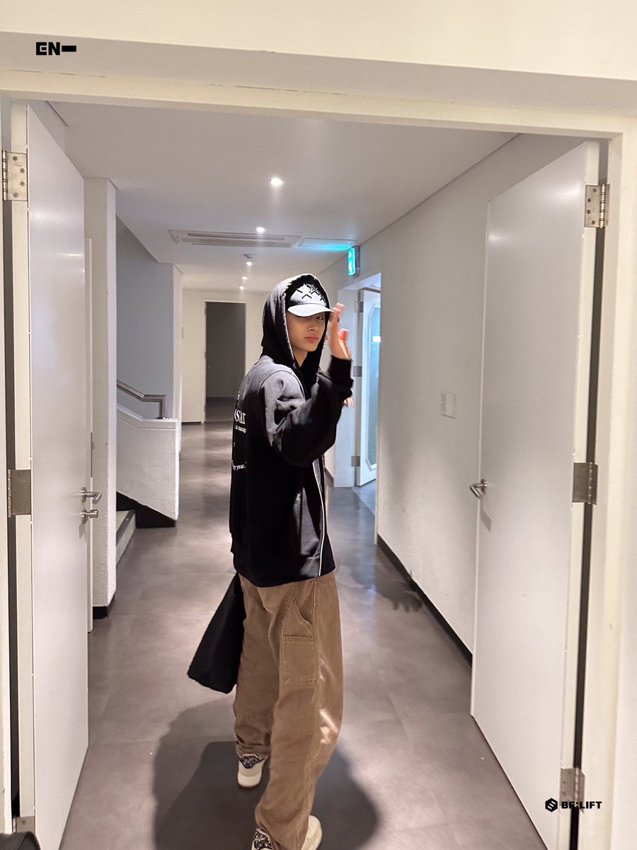 pjs_thinker's tweet image. everything jay does screams BF MATERIAL