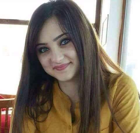 لا تُضايق قلبك الجميل يوماً فكل شيء مكتوب حافظ على نفسك أينما كنت وابتسم دوماً وكن بخير