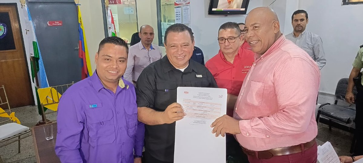 NoticiasCanali_'s tweet photo. #27Abr 🇻🇪 || El Servicio Autónomo Municipal de Administración Tributaria, finalizó las labores de remodelación y adecuación de instalaciones, con el objetivo de garantizar y fortalecer el servicio de atención al contribuyente y la implementación de Sistema Único de Trámites #SUT. https://t.co/tkOtvt1FBl