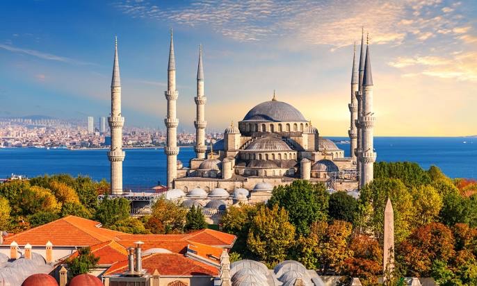 Землетрясение магнитудой до 7,6 прогнозируется в Стамбуле, — заявил ведущий турецкий сейсмолог Наджи Гёрюр/