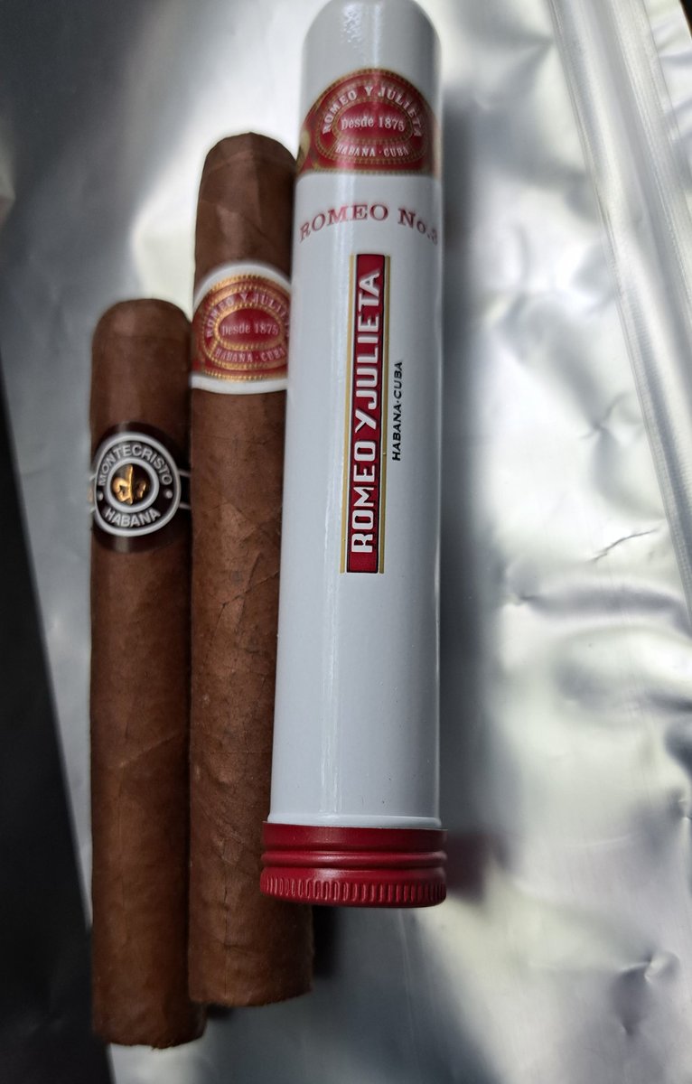 Had breakfast with friends, a couple from my church. They surprised me with 2 nice little Cubans that they brought me from a recent trip to Canada! 🙂