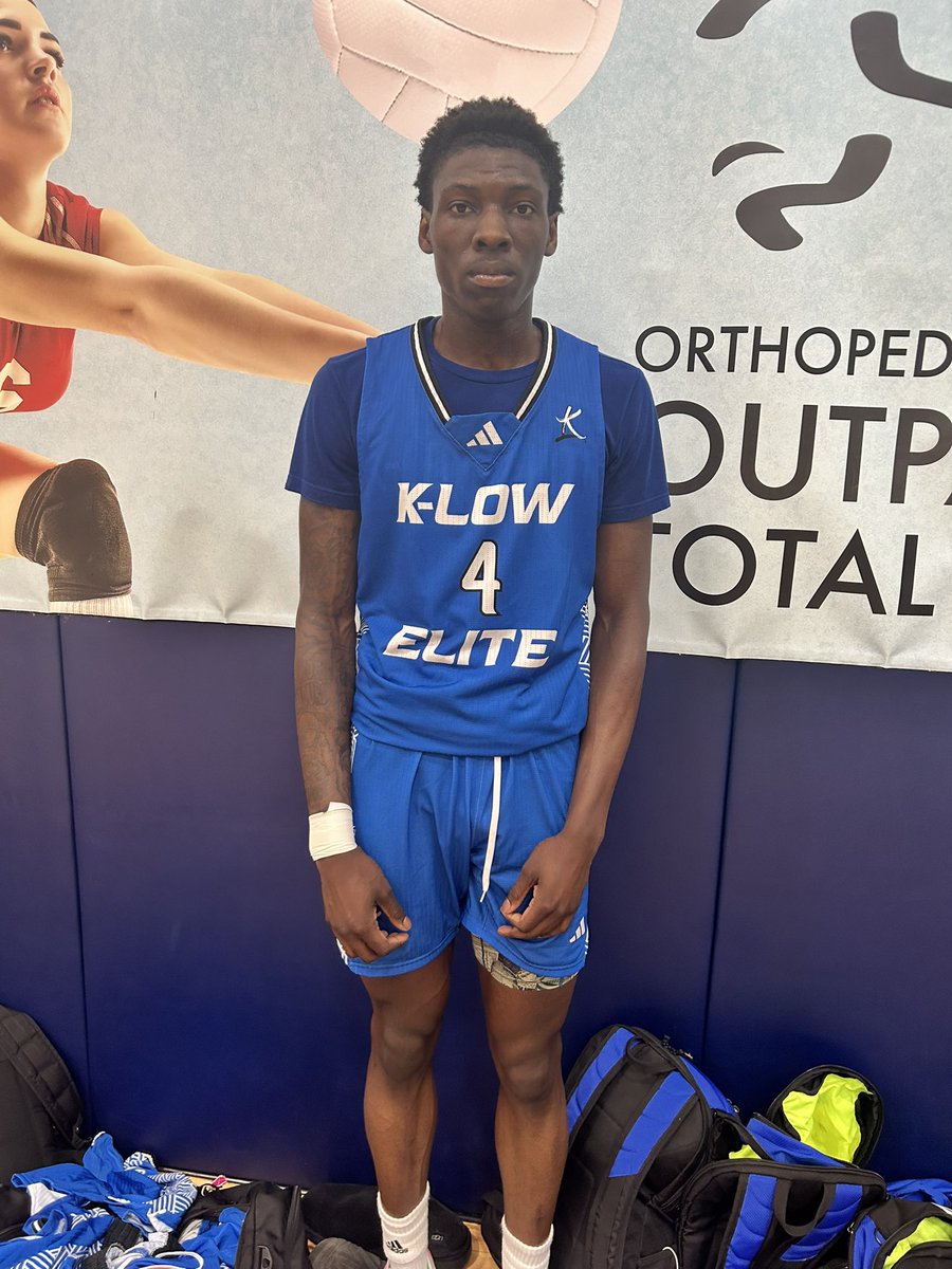 Eamonn Mahar (@hoopgroupeamonn) on Twitter photo 🔥 Devin Booker scores 23P in an opening round win at Spring Jam Fest.
Multiple D1 offers ✅
<a href="/KLowElite/">K-Low Elite AAU Org.</a> | <a href="/devbooker0/">Devin Booker</a> 🔥 Devin Booker scores 23P in an opening round win at Spring Jam Fest.
Multiple D1 offers ✅
<a href="/KLowElite/">K-Low Elite AAU Org.</a> | <a href="/devbooker0/">Devin Booker</a>