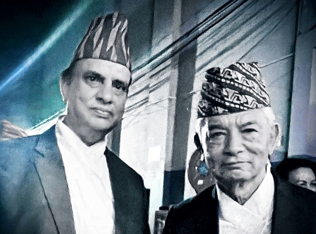 NepalDelphic's tweet photo. वरिष्ठ कलाकर्मीद्वय मदनकृष्ण श्रेष्ठ र हरिबंश आचार्य अर्थात मह-जोड़ीको मित्रता जोडिएको दिन बैशाख १४ गते ४४ बर्ष पुरा भएको रहेछ। मित्रता र सहकार्यको ��च्चतम उदाहरण बन्न सफल मह-जोडीलाई हार्दिक बधाई तथा अझै लामो सहकार्यको निरन्तरताको लागी शुभकामना💐 https://t.co/ork964pDaf