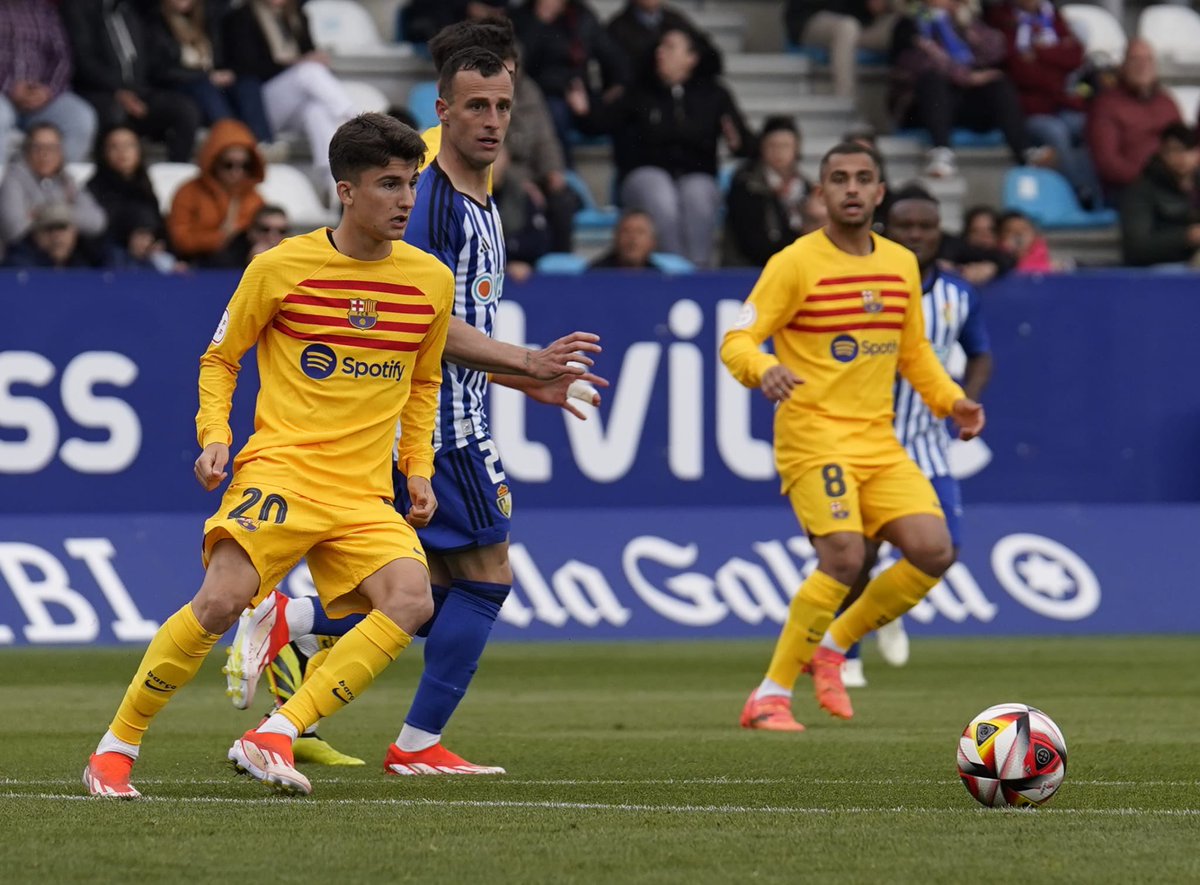 ⌚️ Min 81: 🔁 Segon canvi al Barça Atlètic (1-3) 🟢 Pelayo 🔴 Unai