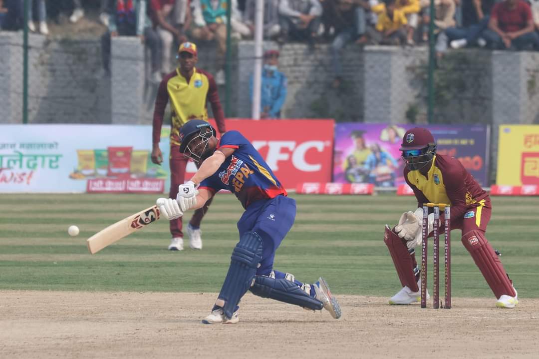 DhimalPhoto's tweet photo. Rohit's batting style😀
रोहितको शतकीय जवाफ
https://t.co/y6nLehpLz0 https://t.co/SgyILRKPqe