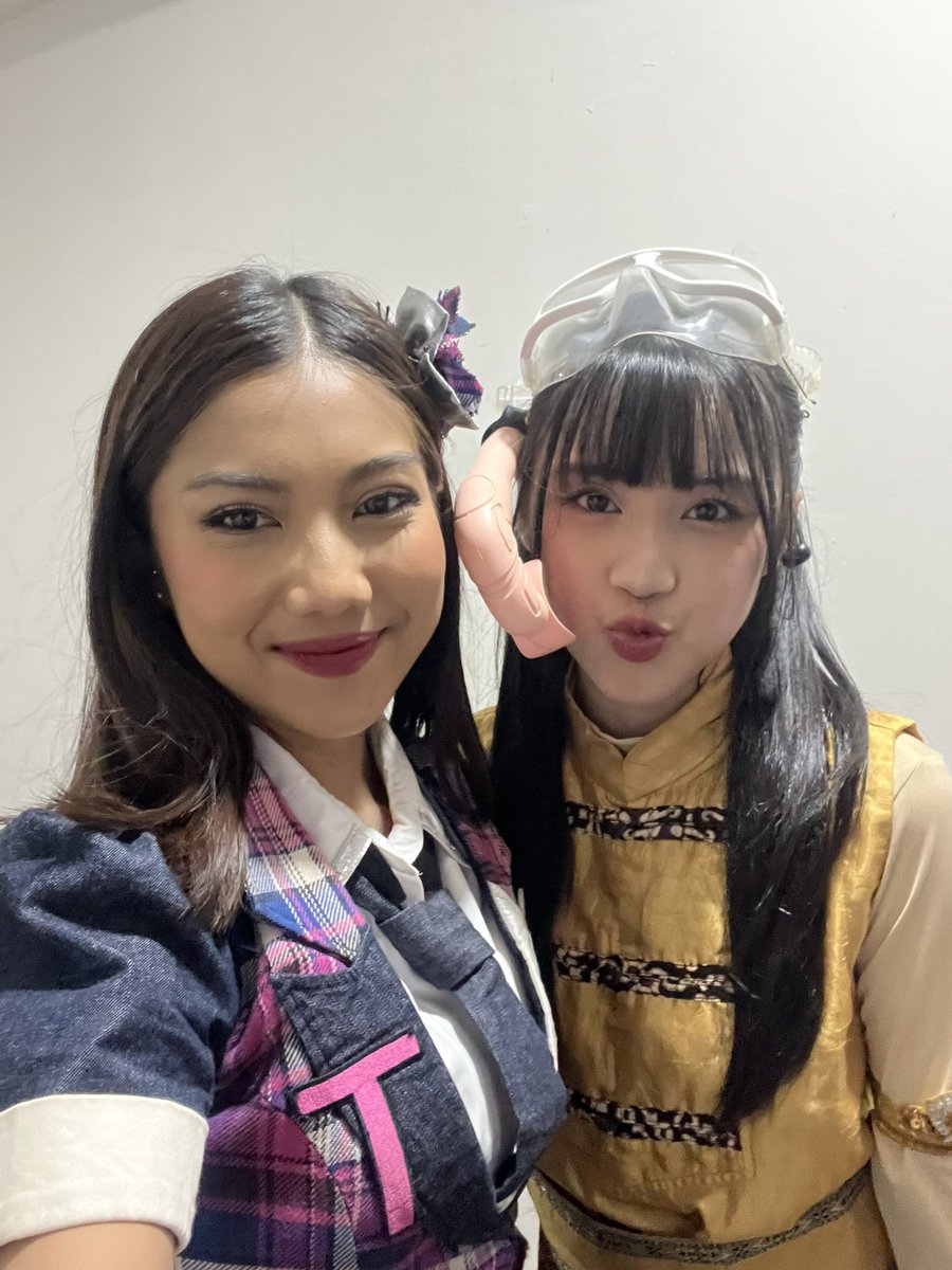 Ada foto sama oshi ku🫶🏻🫶🏻 <a href="/AM_EllaJKT48/">gabriela abigail</a> gemazzz