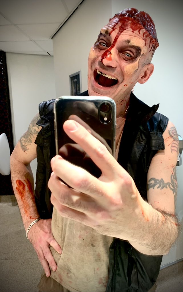 The one where I was zombie 🧟‍♂️ modelling at the Horror-on-Sea Film Festival 2022.

#tonywiseman #tonywisemanacting #scareactor #zombie #horroronsea #horror #movies #horrormovies #selfie #makeup #brain #blood #uk #southend #film #festival #filmfestival