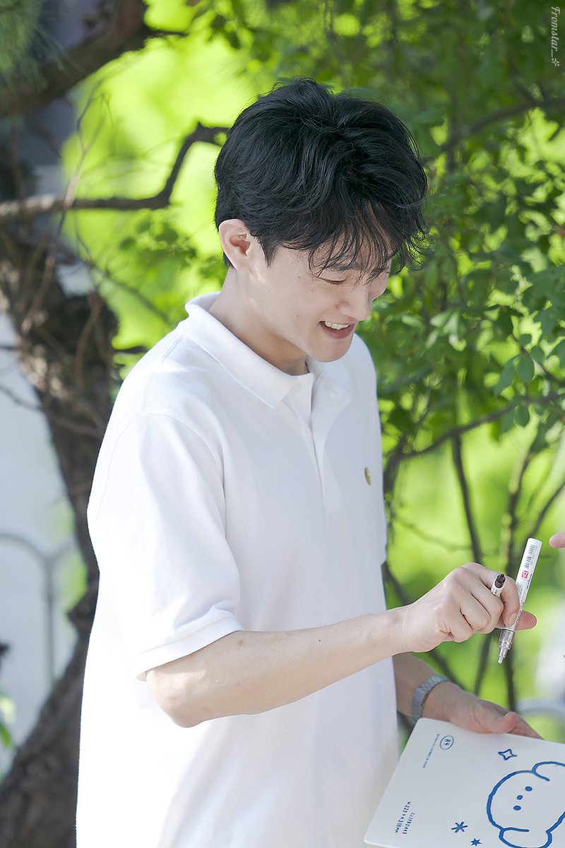 𝑺𝑻𝑨𝑹✨ tweet media