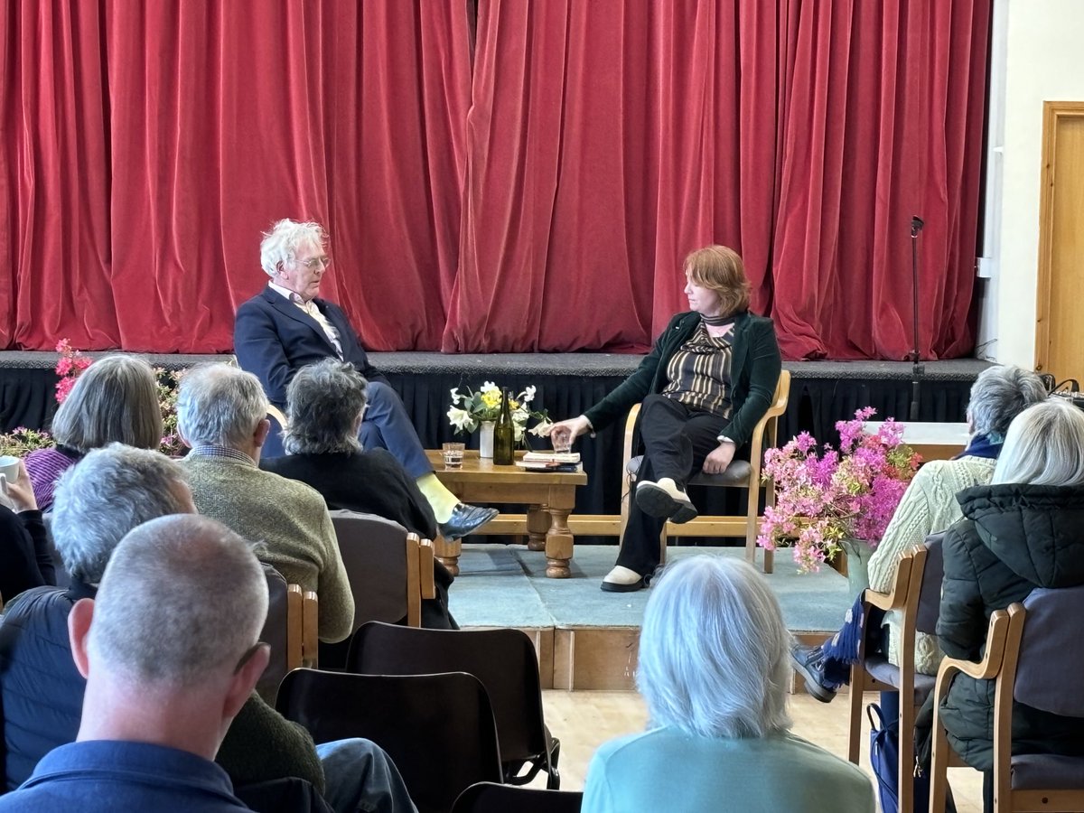 ColonsayBookFes's tweet photo. Eimear McBride in warm conversation with William Joll at the Colonsay Book Festival to close a wonderful afternoon https://t.co/AFUg682BQU