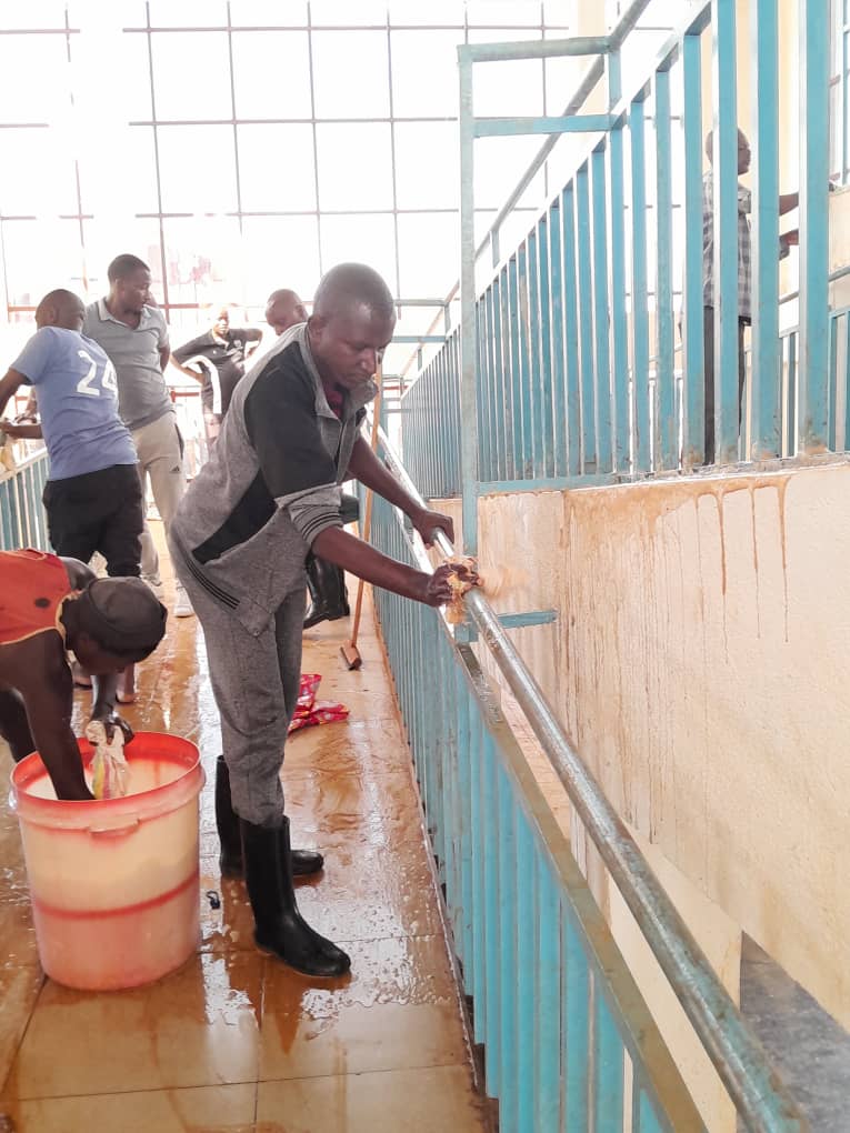 SakeSector1's tweet photo. Uyumunsi kuwa 27.04.2024 hirya no hino mutugari tugize Umurenge wa Sake hakozwe umuganda rusange usoza ukwezi kwa kane 2024 hibandwa kubikorwa bikurikira:
1.Kubakira Abatishoboye 
2:Gutunganya ibiraro
3:Gusibura imihanda y'imigenderano https://t.co/TM9NNVAZOm