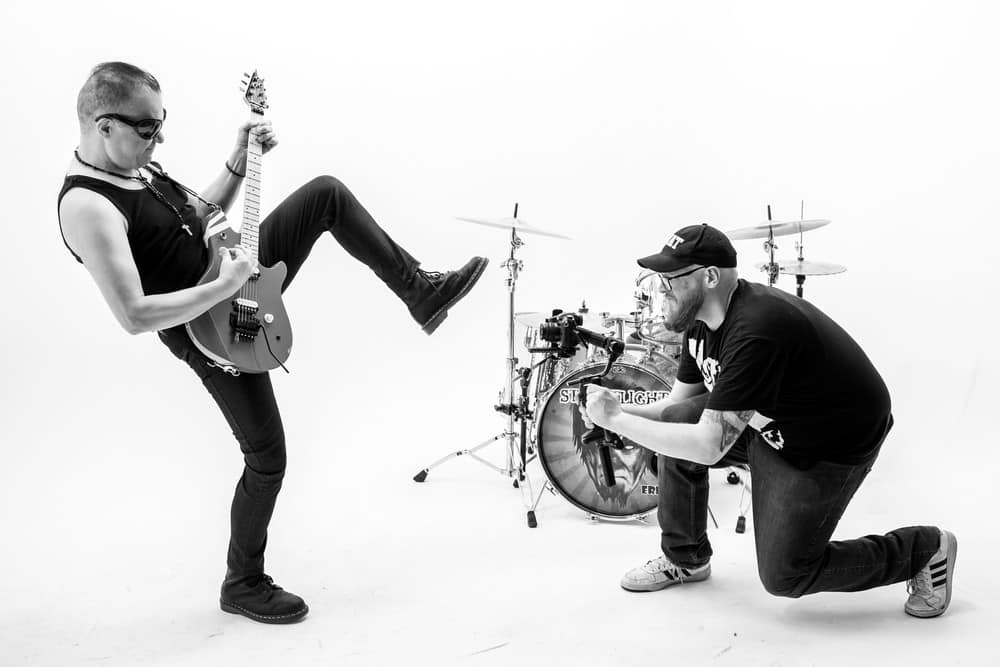Streetlight Circus (@slcircus) on Twitter photo Get a Leg Up: Streetlight Circus guitarist George Giannoulis kicks out the jams during the shoot of our new Kisses Like Bullets video.
New single/video: May 17
New EP: June 28
Golden Robot Records <a href="/GoldenRobotRcds/">Golden Robot Records</a>
📷 Dima James
📷 bruce_videography_services Get a Leg Up: Streetlight Circus guitarist George Giannoulis kicks out the jams during the shoot of our new Kisses Like Bullets video.
New single/video: May 17
New EP: June 28
Golden Robot Records <a href="/GoldenRobotRcds/">Golden Robot Records</a>
📷 Dima James
📷 bruce_videography_services