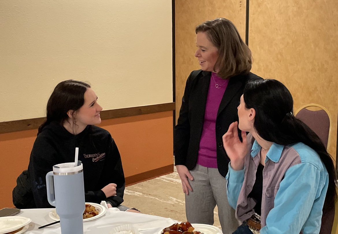 .@NCSRCCarpenters and Sisters in the Brotherhood are opening doors for women to find rewarding, family-sustaining careers in the skilled trades. Women carpenters and millwrights shared their experience and ideas about how we expand apprenticeship pathways for women. #solidarity