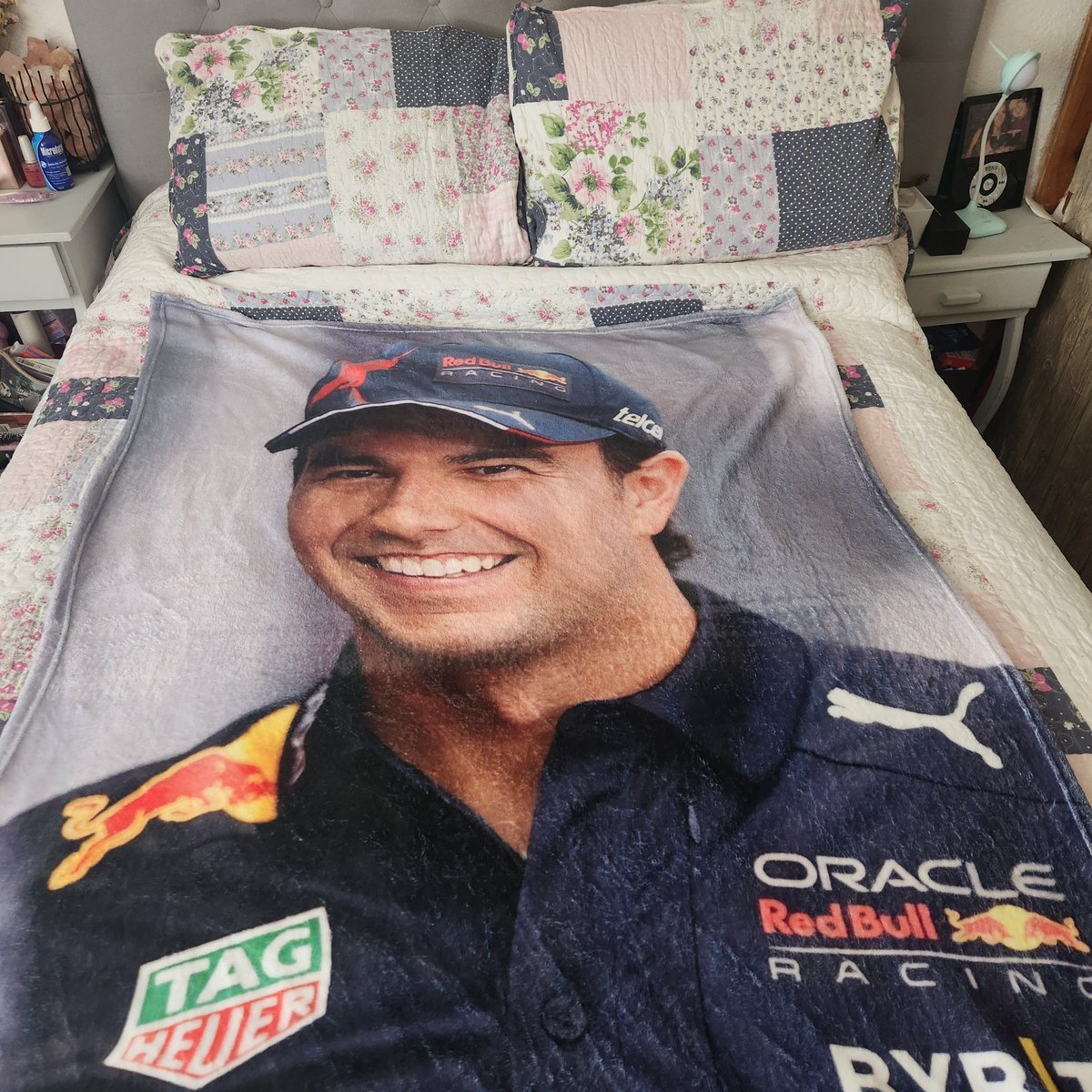ricksaurio's tweet image. Este post es solo para presumir que tuve una checo fiesta bien  chida! Solo me falto la felicitación del viejo sabroso! Pero ya llegará! #checoperez #checo @SChecoPerez