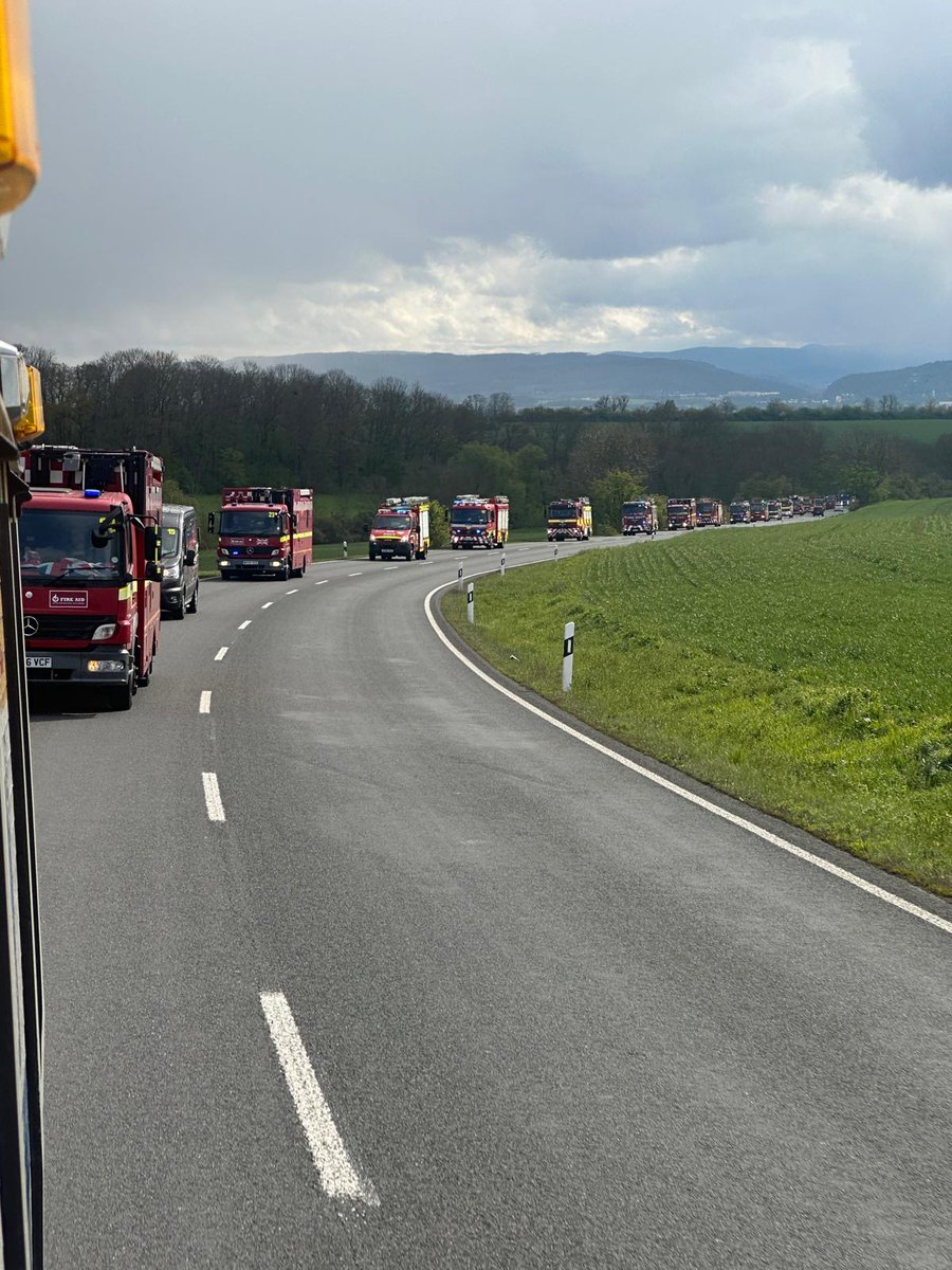 The #FireAid4Ukraine convoy has reached its destination. A total of 33 fire and rescue vehicles, carrying more than 2,800 pieces of equipment to support firefighters in Ukraine. Our team of volunteers arrived back on Cheshire this afternoon. Well done to all involved! 👏