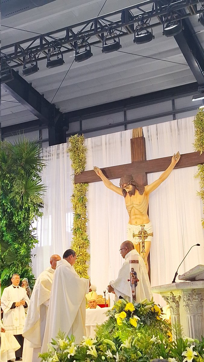 pacatolico's tweet photo. Vivimos con alegría la Ordenación Episcopal de monseñor Luis Enrique Saldaña Guerra, nuevo Obispo de la Diócesis de David.
#pcteinforma #pacatolico https://t.co/19fTHgXrQ6
