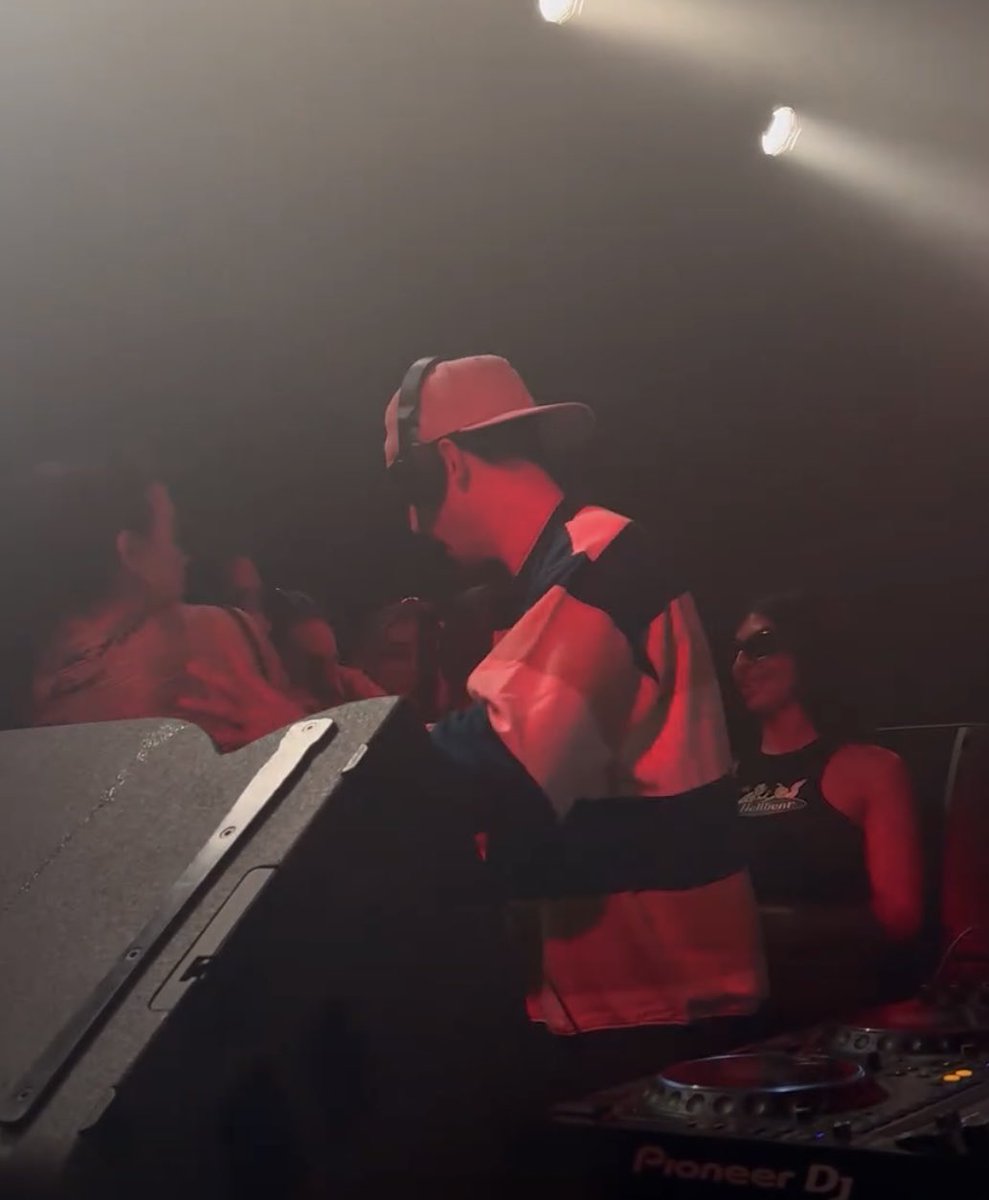 JustGrowWithIt tweet media